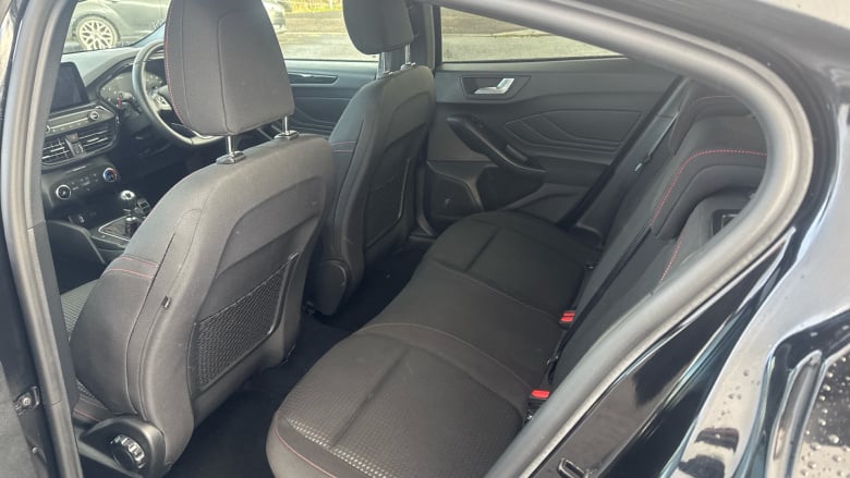 Ford Focus 1.0 EcoBoost Hybrid mHEV 125 ST-Line Edition 5dr Petrol Hatchback